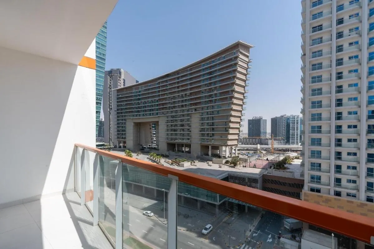 2 Bedroom Only 10 Mins From Burj Khalifa Ντουμπάι