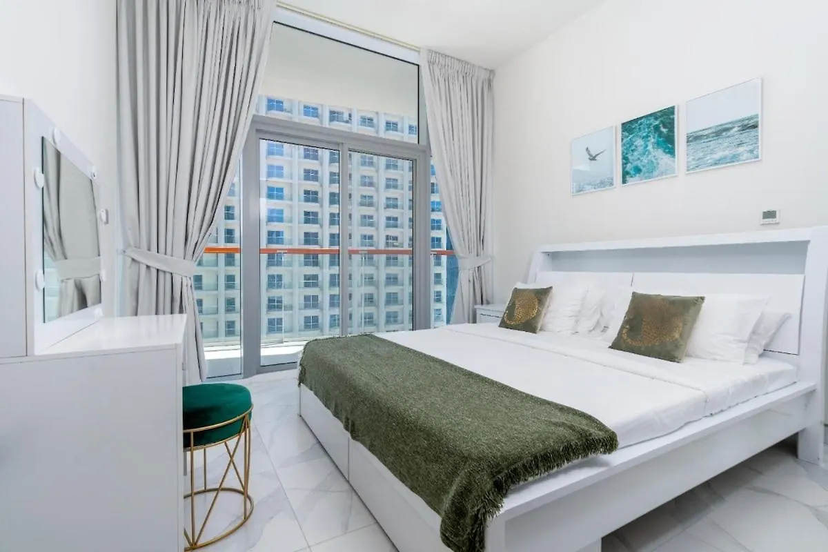 Apartment 2 Bedroom Only 10 Mins From Burj Khalifa Dubai