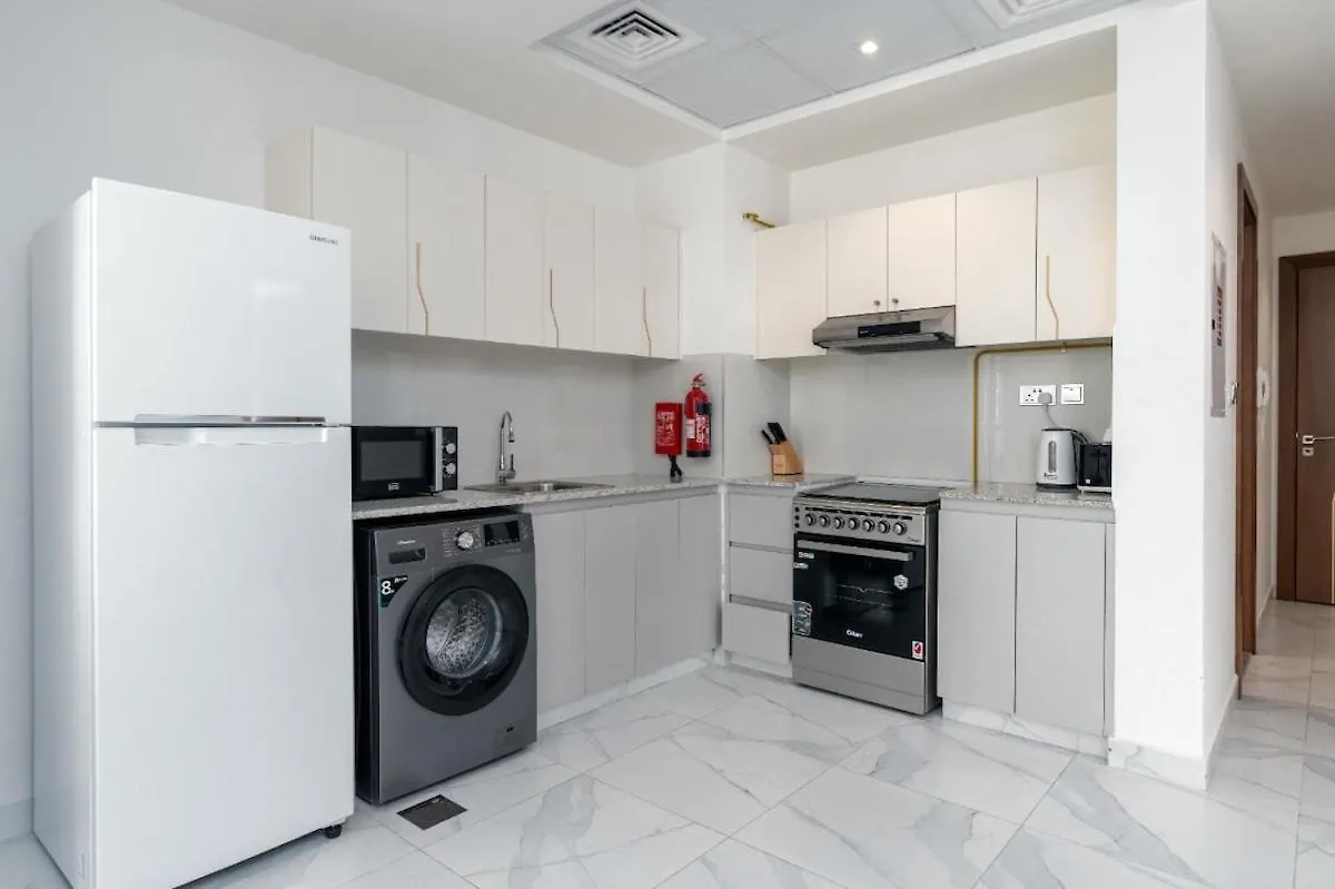 2 Bedroom Only 10 Mins From Burj Khalifa Dubai Apartamento